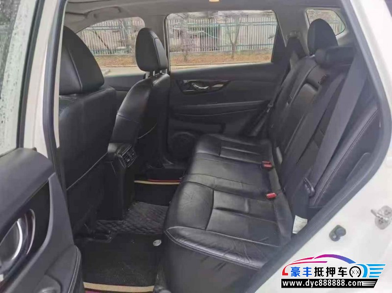 19年日产奇骏轿车抵押车出售