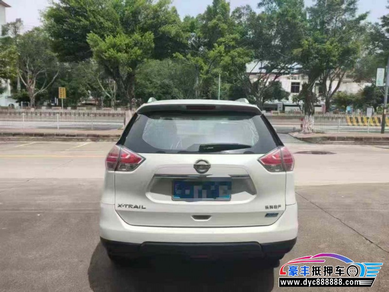 15年日产奇骏轿车抵押车出售