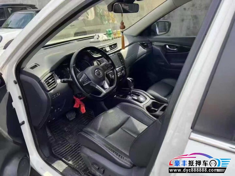19年日产奇骏轿车抵押车出售