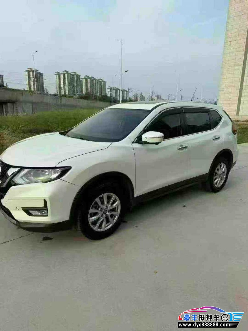 18年日产奇骏轿车抵押车出售