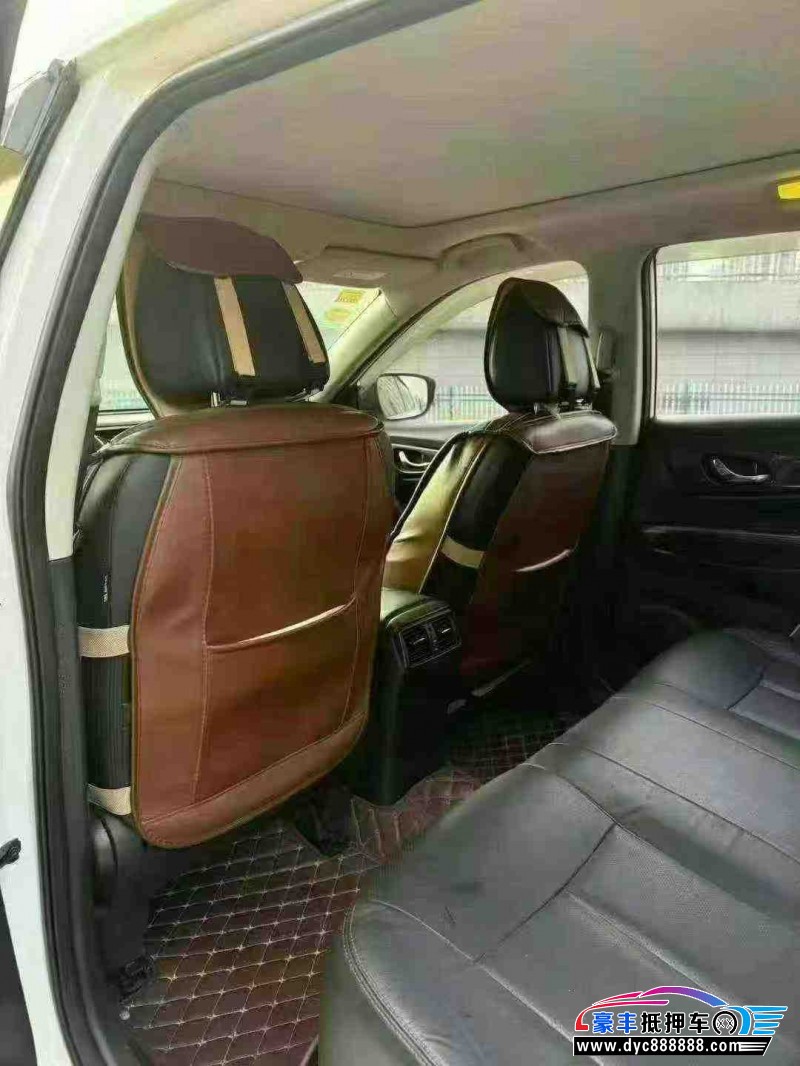 18年日产奇骏轿车抵押车出售