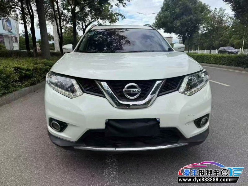 15年日产奇骏轿车抵押车出售