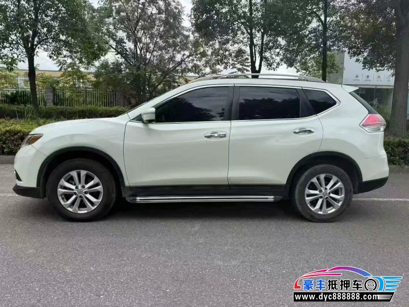 15年日产奇骏轿车抵押车出售