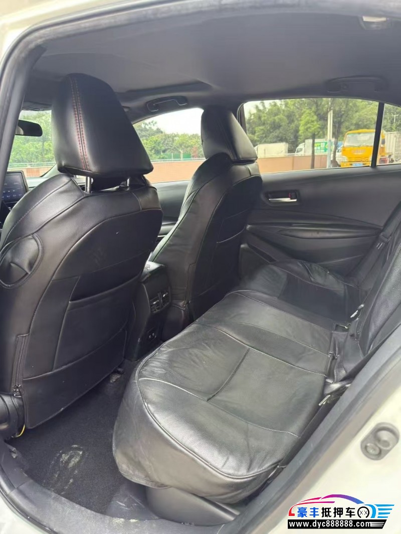 19年丰田雷凌轿车抵押车出售