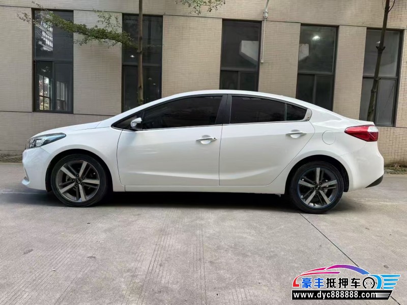 19年起亚K3轿车抵押车出售