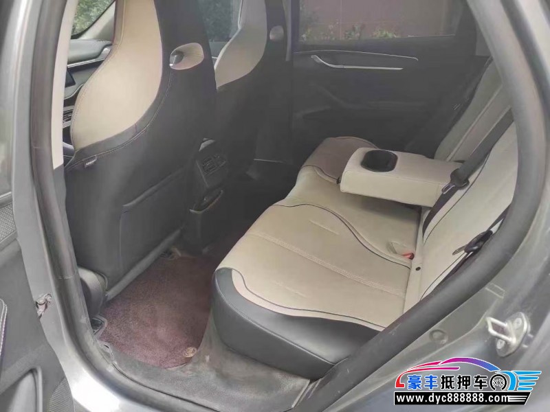 24年比亚迪驱逐舰轿车抵押车出售