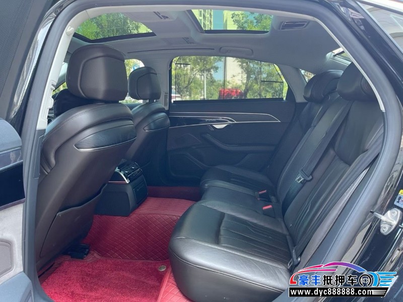 20年奥迪A8L轿车抵押车出售