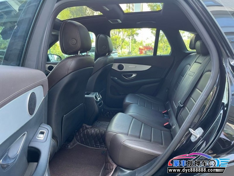 20年奔驰GLC轿车抵押车出售