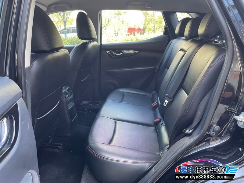 21年日产逍客轿车抵押车出售