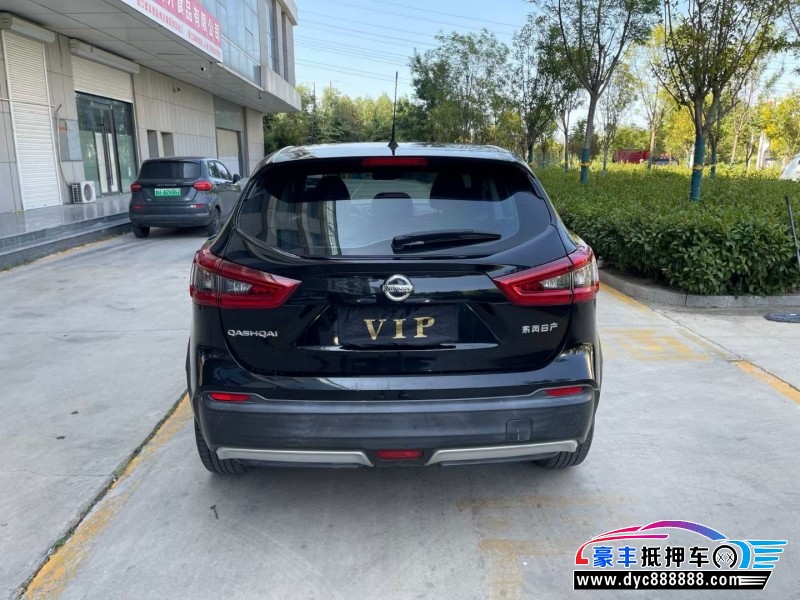 21年日产逍客轿车抵押车出售