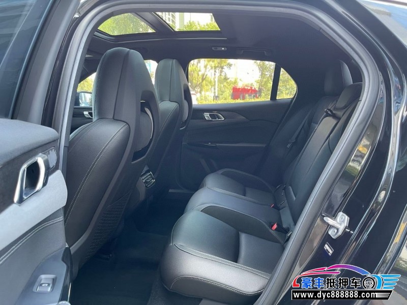 21年领克03轿车抵押车出售