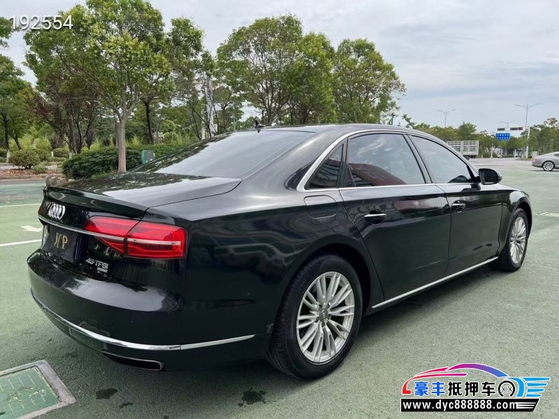 15年奥迪A8L轿车抵押车出售