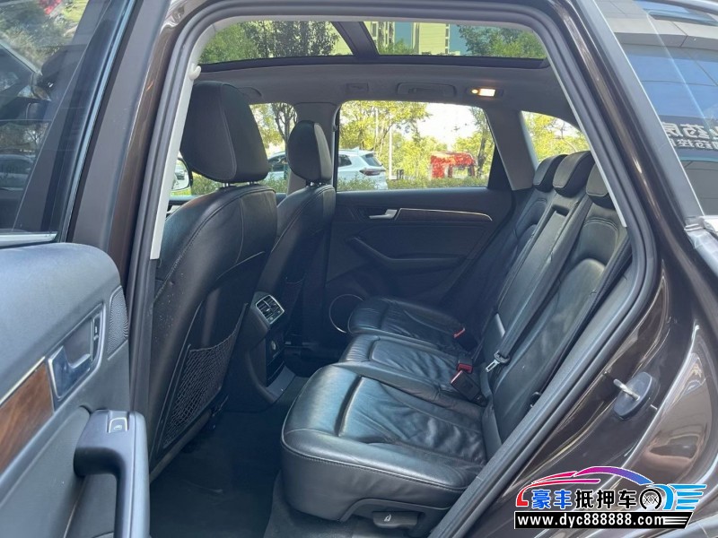 15年奥迪Q5轿车抵押车出售