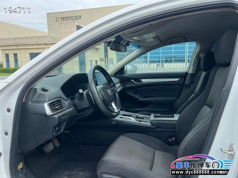 20年本田雅阁轿车抵押车出售