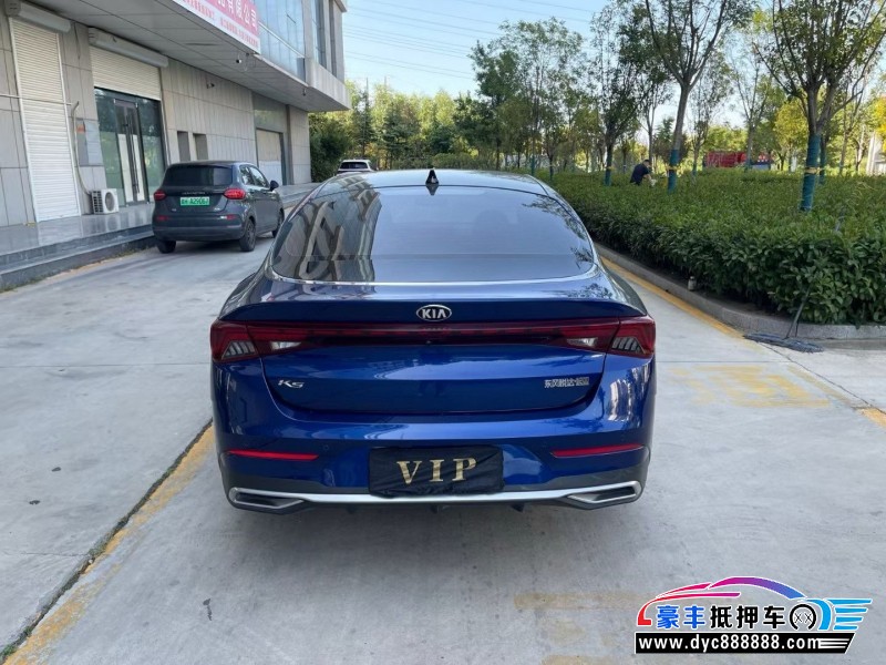 21年起亚K5轿车抵押车出售