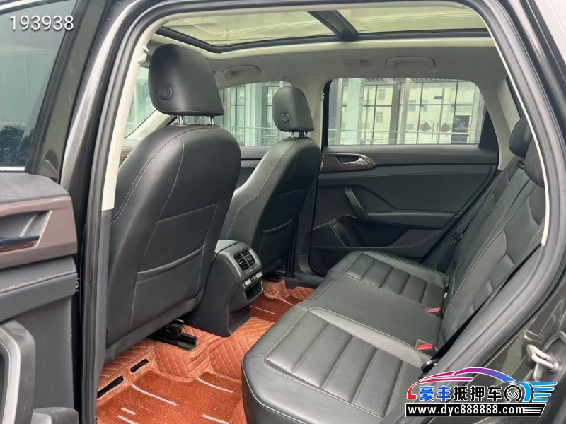 22年大众途岳轿车抵押车出售