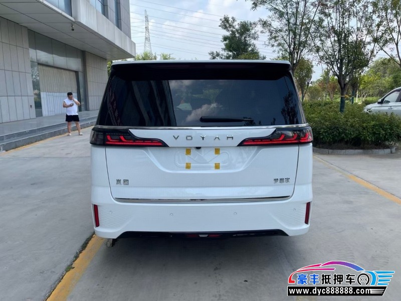 25年岚图梦想家轿车抵押车出售