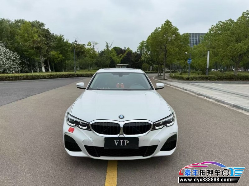 22年宝马3系轿车抵押车出售