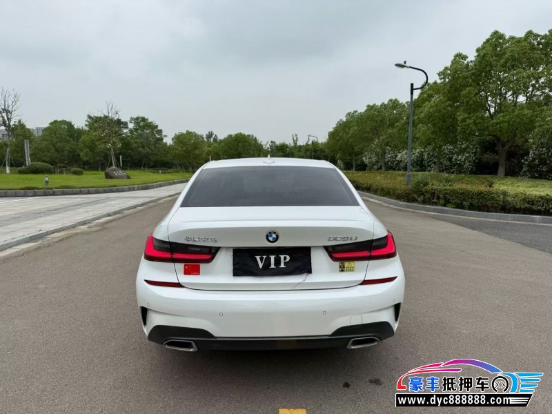 22年宝马3系轿车抵押车出售