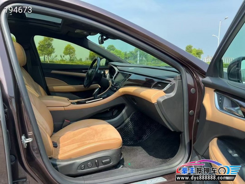 18年别克君越轿车抵押车出售