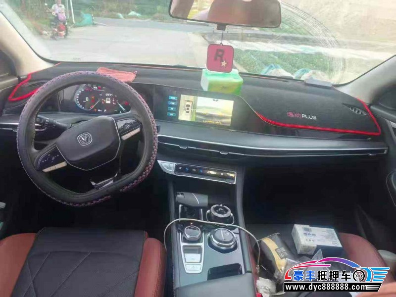 24年长安逸动轿车抵押车出售