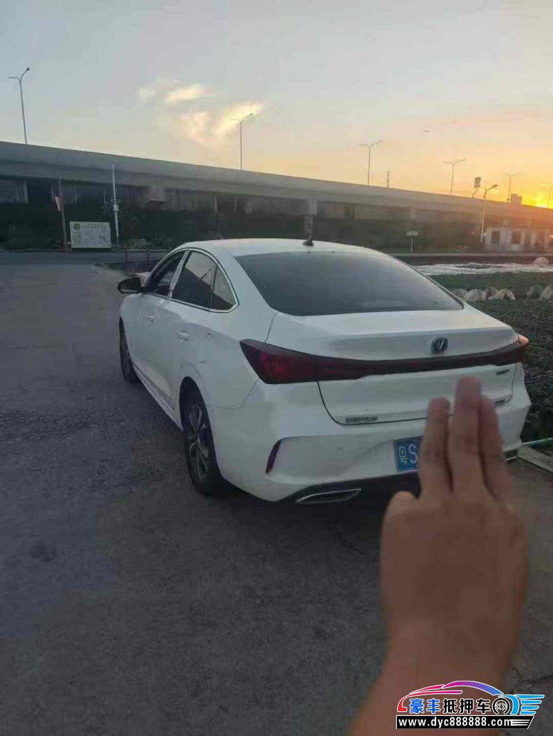 24年长安逸动轿车抵押车出售