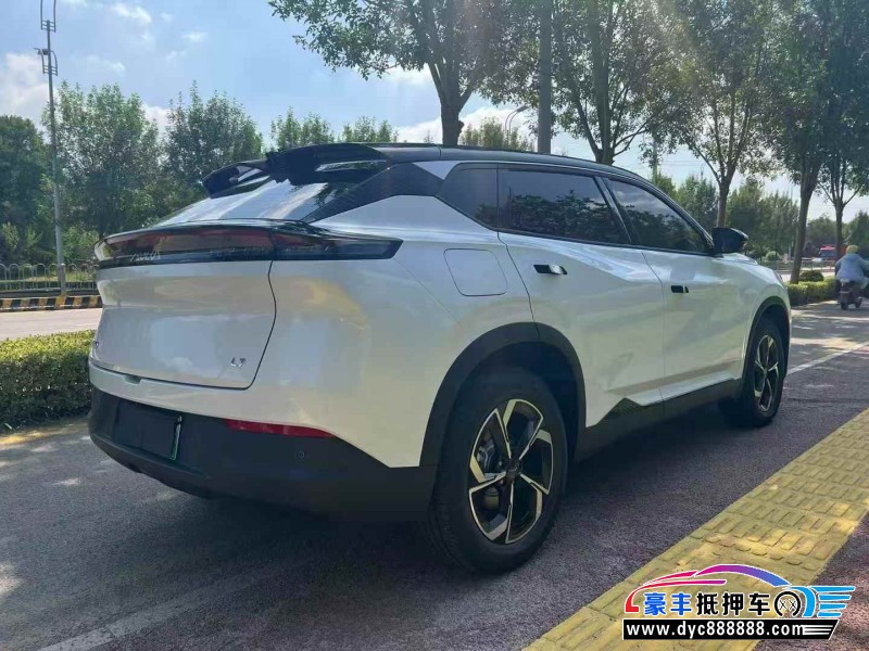 25年东风风神L7轿车抵押车出售