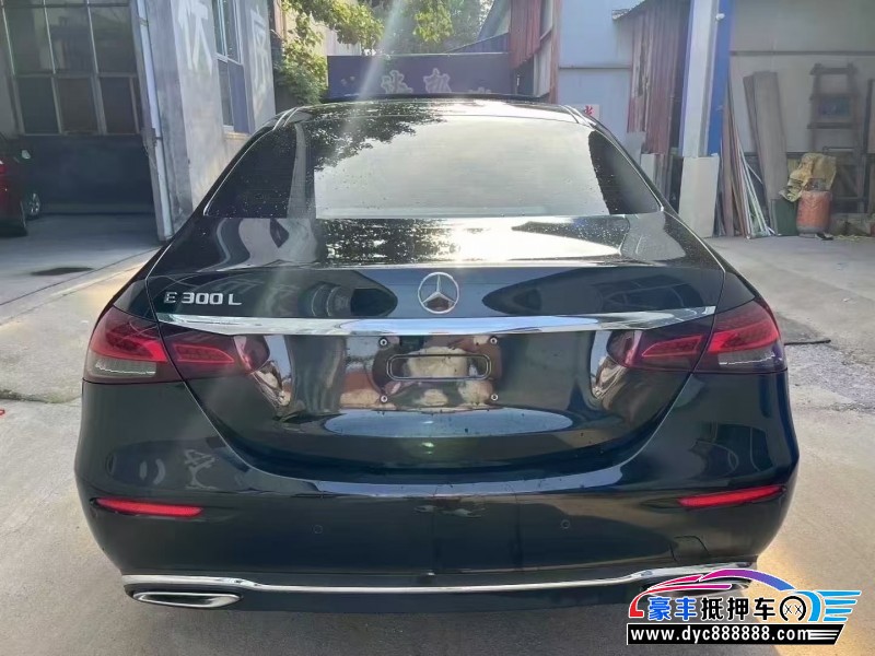 21年奔驰E轿车抵押车出售