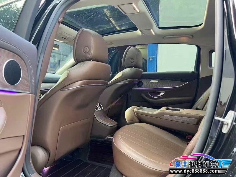 21年奔驰E轿车抵押车出售