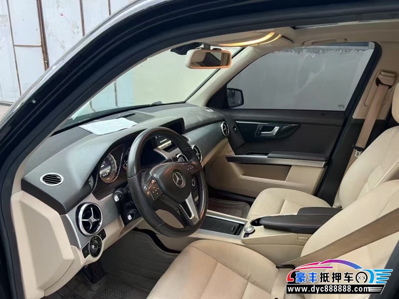 14年奔驰GLK轿车抵押车出售