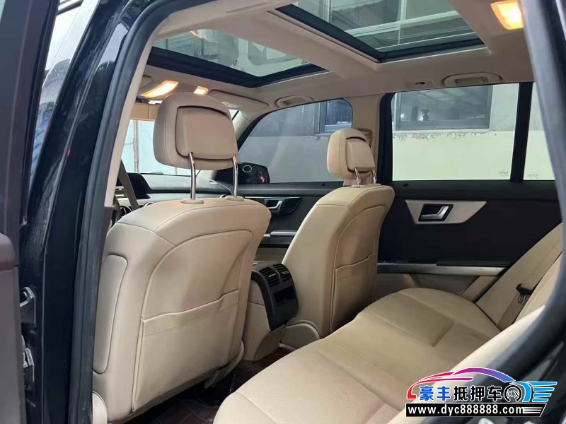 14年奔驰GLK轿车抵押车出售