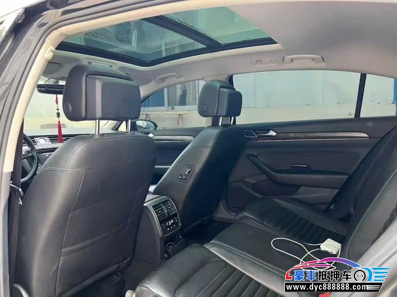 19年大众迈腾轿车抵押车出售