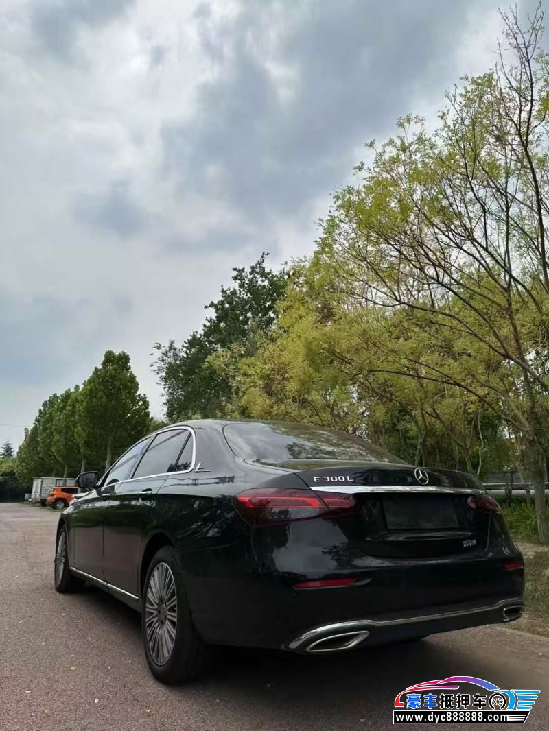 23年奔驰E轿车抵押车出售