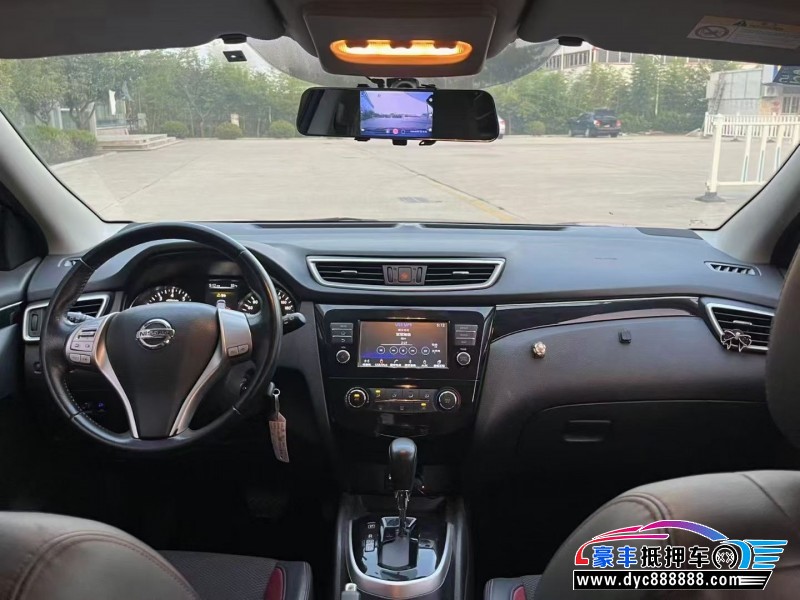 17年日产逍客SUV抵押车出售