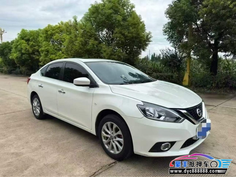 22年日产轩逸轿车抵押车出售