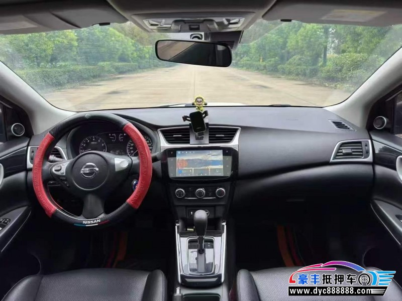 22年日产轩逸轿车抵押车出售