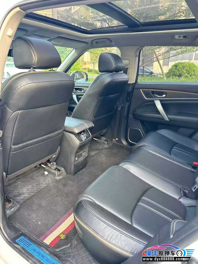 20年本田冠道轿车抵押车出售