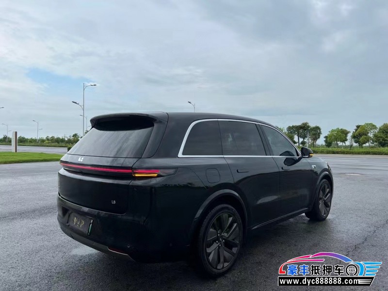 24年理想L8轿车抵押车出售