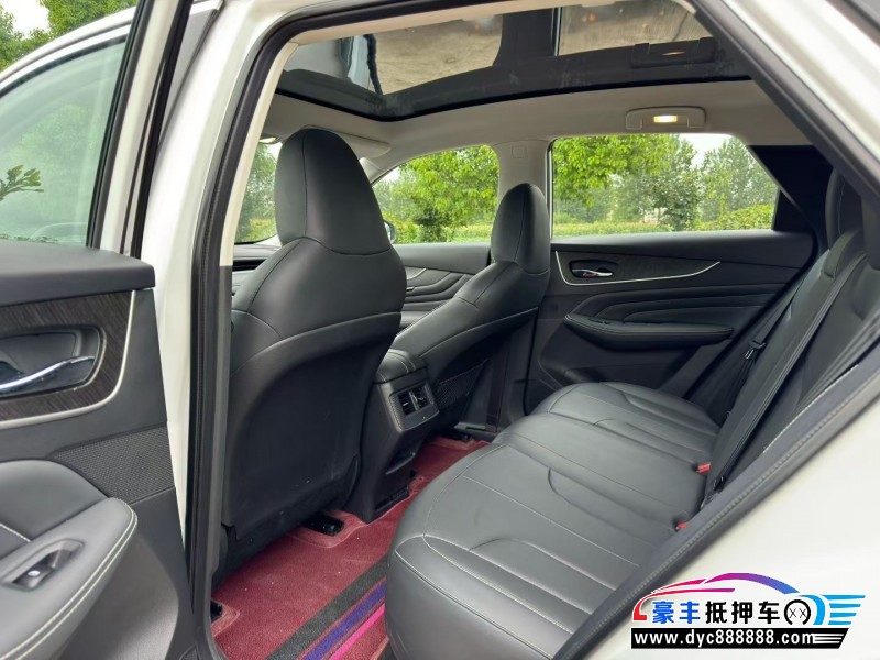 25年启辰大V轿车抵押车出售