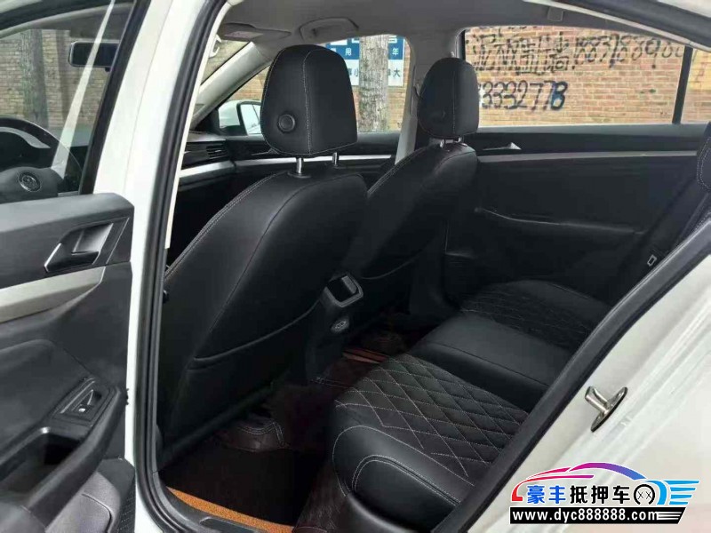 22年大众宝来轿车抵押车出售
