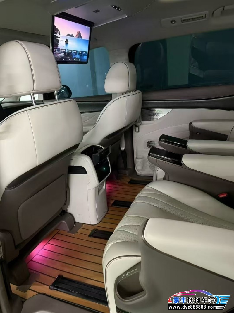 23年腾势D9轿车抵押车出售