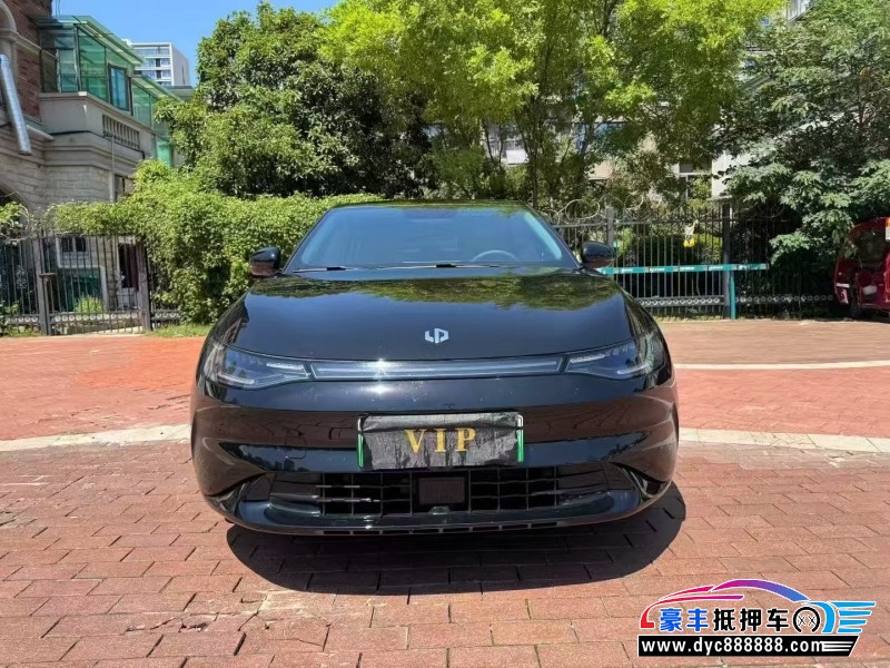 25年零跑c01轿车抵押车出售