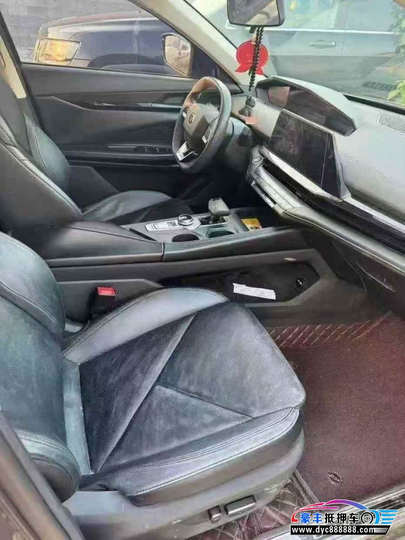 23年长安长安UNI轿车抵押车出售