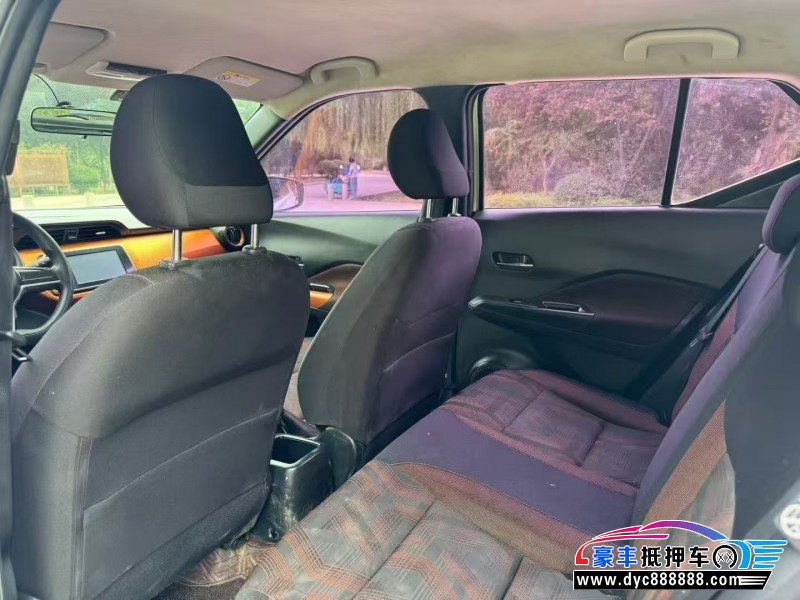 17年日产劲客轿车抵押车出售