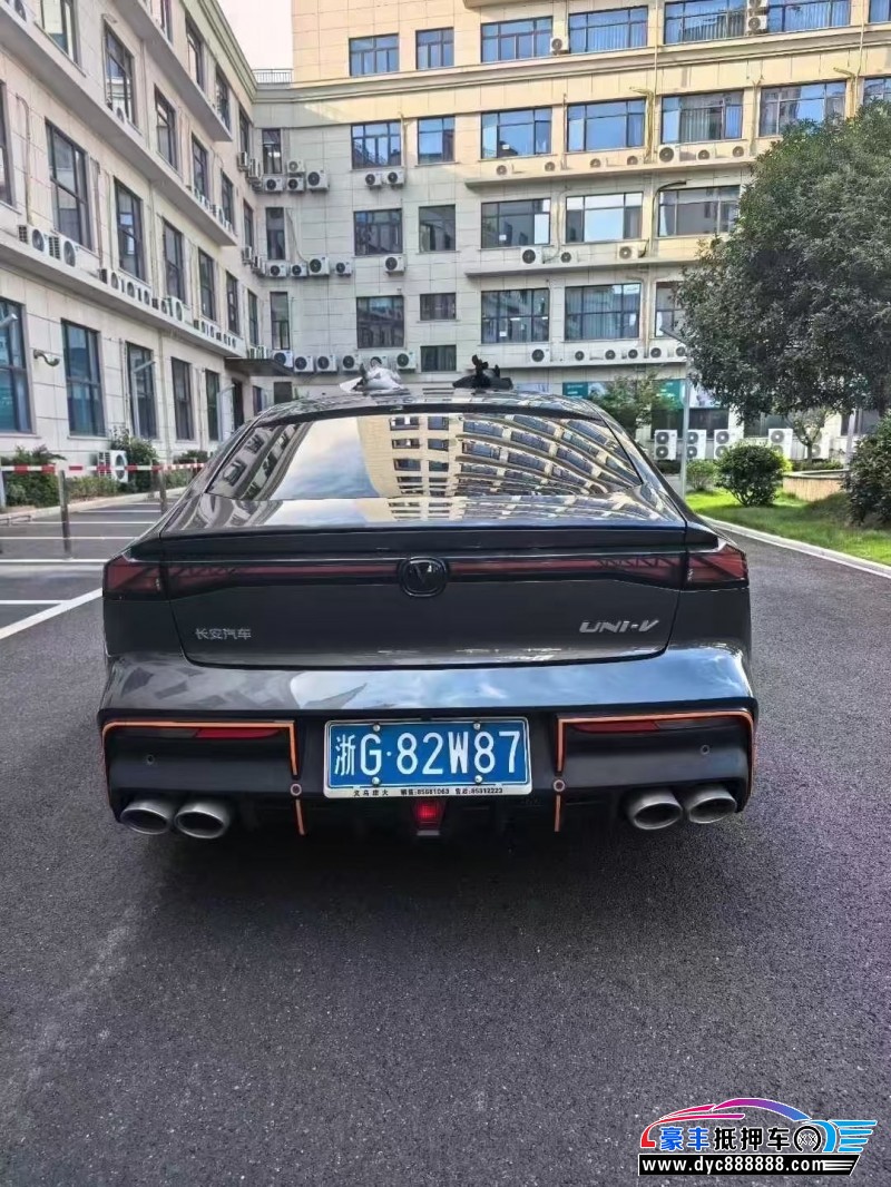 23年长安长安UNI轿车抵押车出售