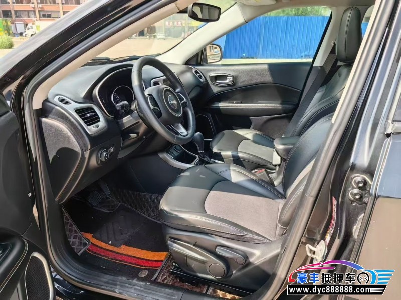 21年Jeep指南者轿车抵押车出售