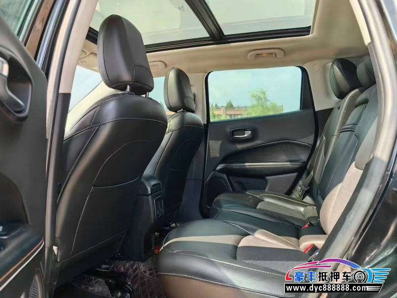 21年Jeep指南者轿车抵押车出售