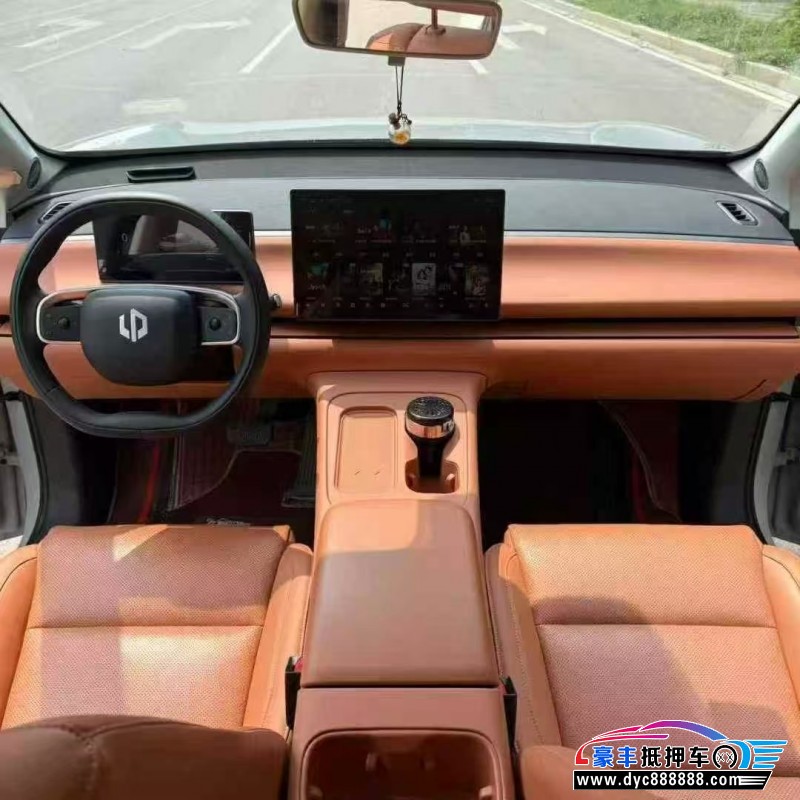 24年零跑C10轿车抵押车出售