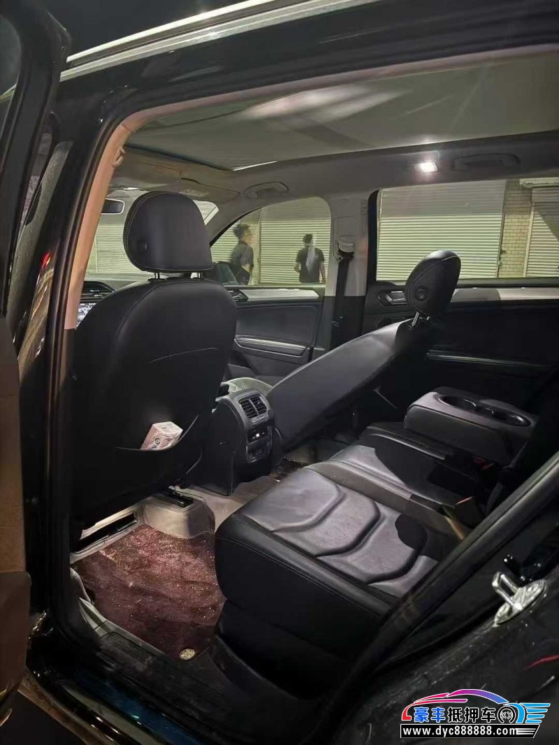 18年大众途观轿车抵押车出售