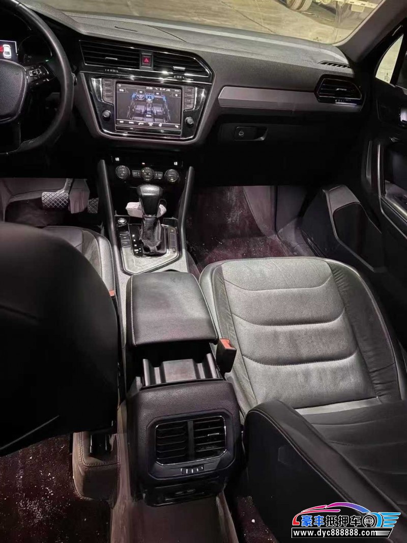 18年大众途观轿车抵押车出售